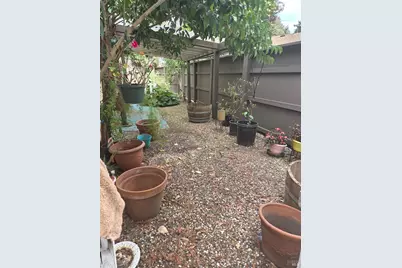 938 W 9th Street, Santa Rosa, CA 95401 - Photo 2