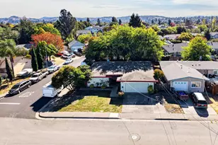 128 Burlington Dr, Petaluma, CA 94952 - Photo 22