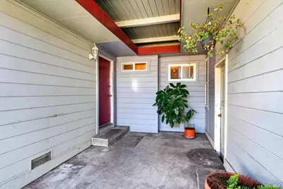 128 Burlington Drive, Petaluma, CA 94952 - Photo 2