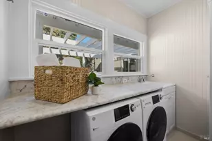 527 Monroe St, Napa, CA 94559 - Photo 10