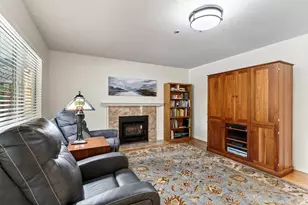 421 Greens Dr, Healdsburg, CA 95448 - Photo 20