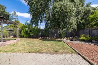 652 Corlano Avenue, Santa Rosa, CA 95404 - Photo 18