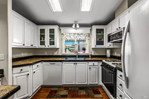 415 Oak Dr, Napa, CA 94558 - Photo 14