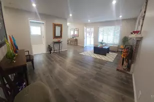 165 Maywood Dr, Vallejo, CA 94591 - Photo 1