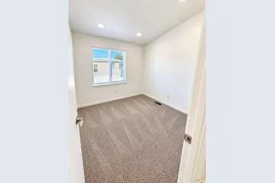 324 Aileen Avenue, Santa Rosa, CA 95407 - Photo 12