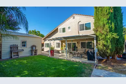 606 Sunnyvale Place, Vacaville, CA 95687 - Photo 48