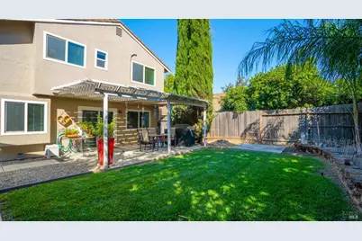 606 Sunnyvale Place, Vacaville, CA 95687 - Photo 46