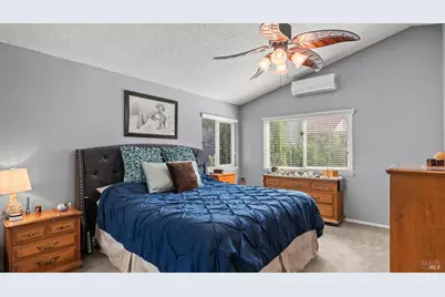 606 Sunnyvale Place, Vacaville, CA 95687 - Photo 36