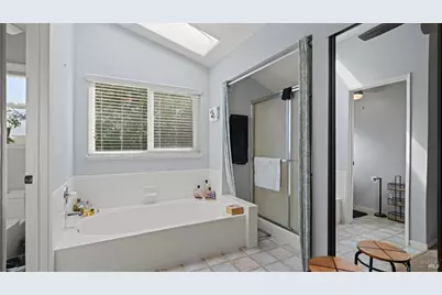 606 Sunnyvale Place, Vacaville, CA 95687 - Photo 40