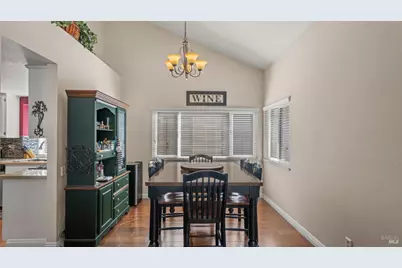606 Sunnyvale Place, Vacaville, CA 95687 - Photo 12
