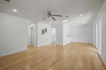 70 Belvedere Court, Napa, CA 94559 - Photo 2