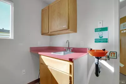490 E L Street, Benicia, CA 94510 - Photo 20