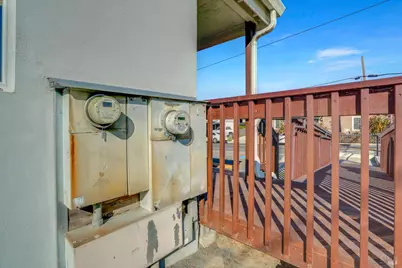 490 E L Street, Benicia, CA 94510 - Photo 44