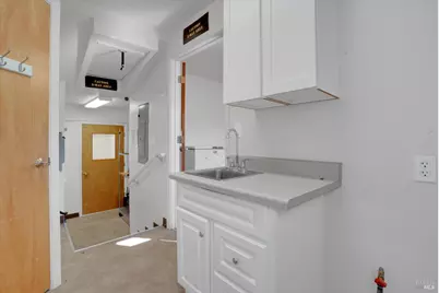 490 E L Street, Benicia, CA 94510 - Photo 28