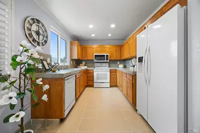 820 Bay Street, Suisun City, CA 94585 - Photo 20