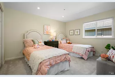412 Fairway Court, Healdsburg, CA 95448 - Photo 32