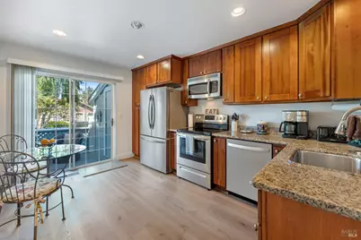 377 E 2nd Street, Benicia, CA 94510 - Photo 8