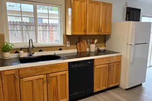 1202 Rollingwood Dr, Vallejo, CA 94591 - Photo 10