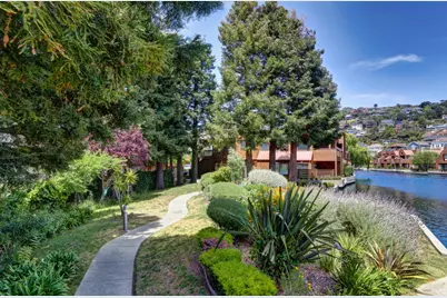 2 Lagoon Vista Road, Tiburon, CA 94920 - Photo 38