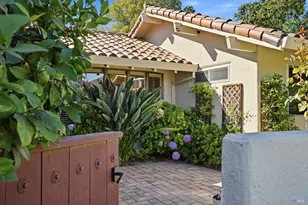 205 Kaanapali Dr, Napa, CA 94558 - Photo 2