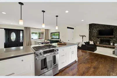 1115 Larkin Way, Napa, CA 94558 - Photo 32