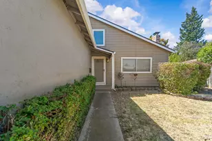 1086 Mockingbird Ln, Fairfield, CA 94533 - Photo 4