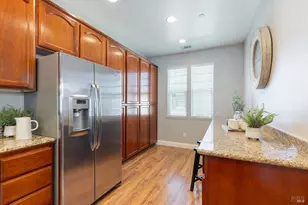 720 Wintergreen Ct, Napa, CA 94559 - Photo 6