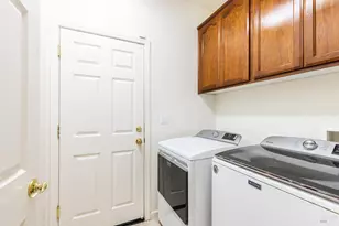 720 Wintergreen Ct, Napa, CA 94559 - Photo 24