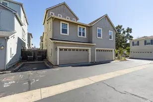720 Wintergreen Ct, Napa, CA 94559 - Photo 32