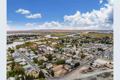 205 Solano Street, Suisun City, CA 94585 - Photo 74