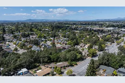 2827 Marlow Road, Santa Rosa, CA 95403 - Photo 32