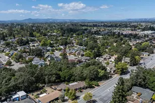 2827 Marlow Rd, Santa Rosa, CA 95403 - Photo 32