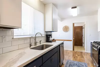 2827 Marlow Road, Santa Rosa, CA 95403 - Photo 10