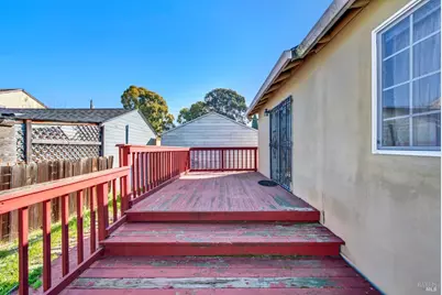 7608 Arthur Street, Oakland, CA 94605 - Photo 36