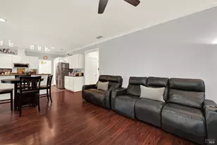 754 Roscommon Dr, Vacaville, CA 95688 - Photo 26