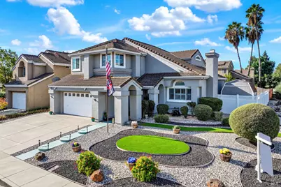 754 Roscommon Drive, Vacaville, CA 95688 - Photo 2