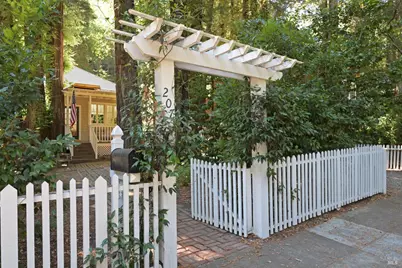207 Madrone Avenue, Larkspur, CA 94939 - Photo 2