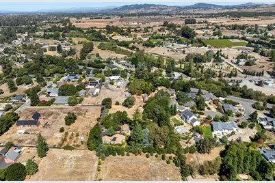 690 Palm Avenue, Penngrove, CA 94951 - Photo 72