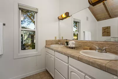 690 Palm Avenue, Penngrove, CA 94951 - Photo 34