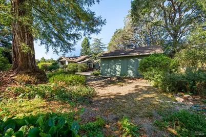 690 Palm Avenue, Penngrove, CA 94951 - Photo 42