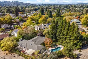 4702 Hillsboro Cir, Santa Rosa, CA 95405 - Photo 2