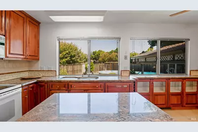 481 Crestview Drive, Vacaville, CA 95688 - Photo 4