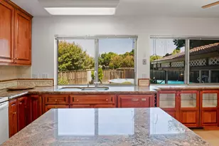 481 Crestview Dr, Vacaville, CA 95688 - Photo 4