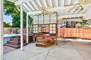 481 Crestview Dr, Vacaville, CA 95688 - Photo 34