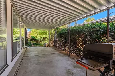 105 Glenoak Court, Santa Rosa, CA 95409 - Photo 14
