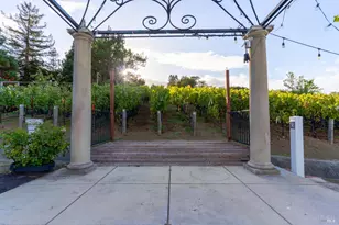 1125 Westview Dr, Napa, CA 94558 - Photo 20
