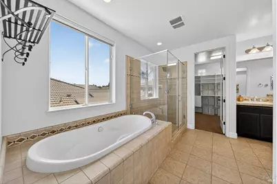 3034 W Clinton Court, Visalia, CA 93291 - Photo 54