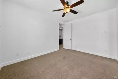 3034 W Clinton Court, Visalia, CA 93291 - Photo 34