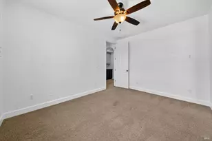 3034 W Clinton Ct, Visalia, CA 93291 - Photo 34