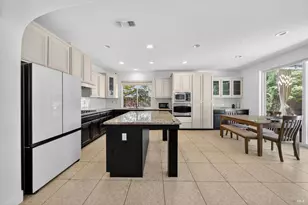 3034 W Clinton Ct, Visalia, CA 93291 - Photo 18